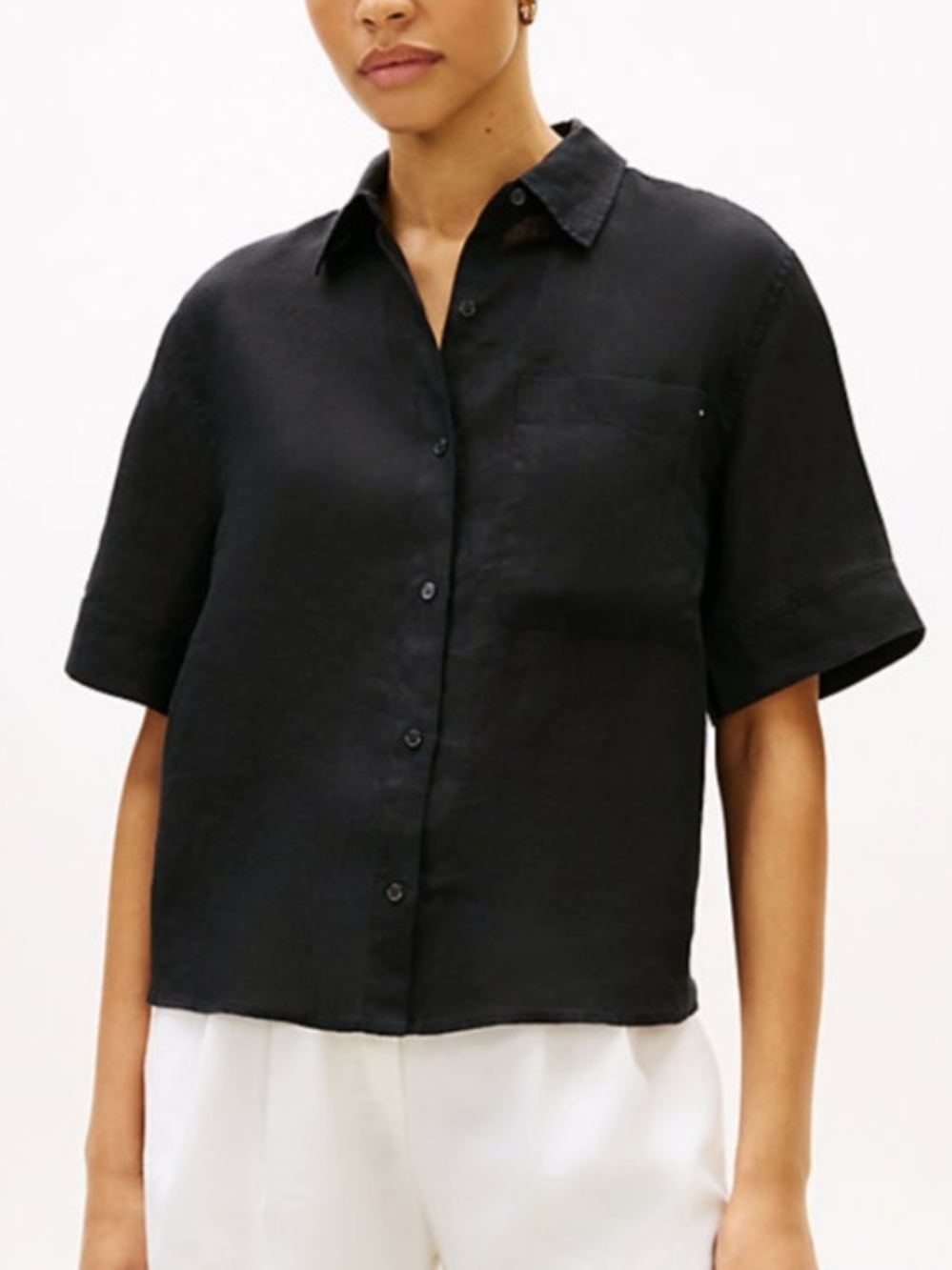 Garnet Hill 100% Linen Black Short-Sleeve Button-up Shirt - Women